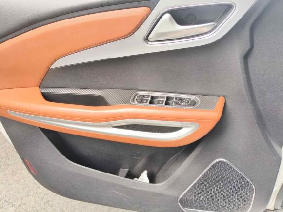 [成都·川A] 二手众泰众泰T3002018款 1.5L CVT尊享型