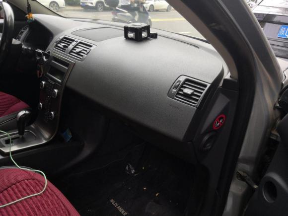 [西安·陕A] 二手沃尔沃沃尔沃C302011款 2.0 R-Design