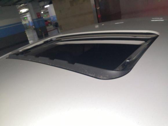 [上海·皖F] 二手荣威荣威i52020款 1.5L 自动4G互联领豪旗舰版