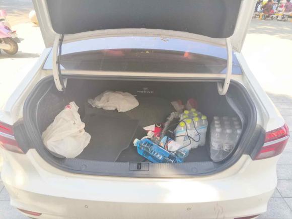 [济南·鲁A] 二手荣威荣威i62020款 PLUS 1.6L CVT 4G互联荣耀全息版