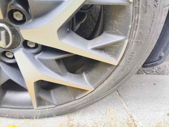 [杭州·赣E] 二手广汽传祺影豹2021款 270T DCT J15版