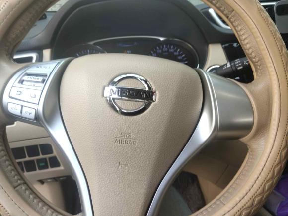 [深圳·粤B] 二手日产奇骏2014款 2.0L CVT舒适版 2WD