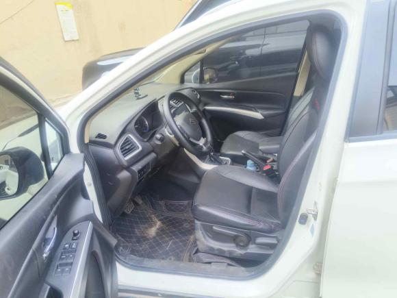 [青岛·鲁U] 二手铃木锋驭2014款 1.6L CVT两驱精英型