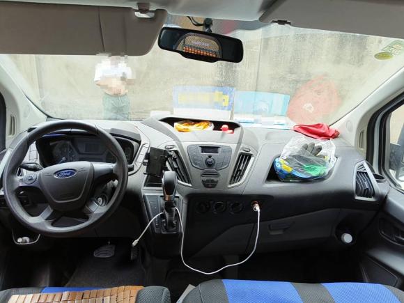 [杭州·浙A] 二手福特全顺2019款 2.0T汽油自动多功能商用车短轴低顶6座国VI