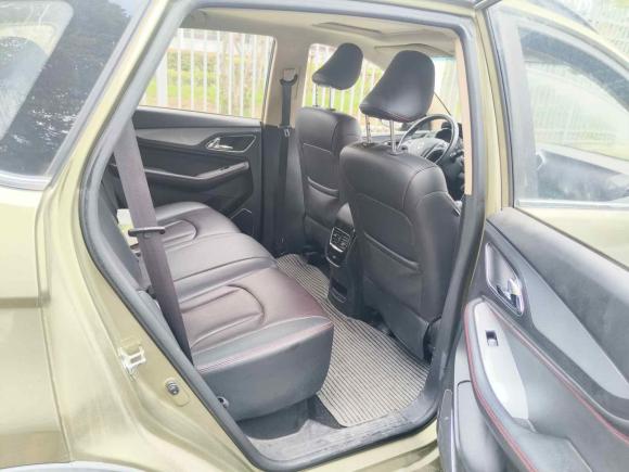 [上海·沪C] 二手宝骏宝骏5602015款 1.8L 手动豪华型