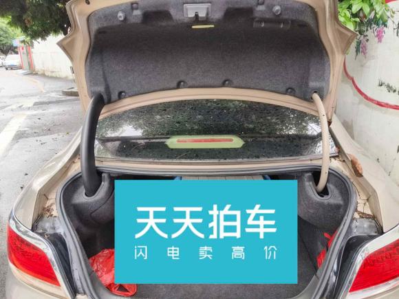 [深圳·粤N] 二手别克君越2011款 2.4L SIDI舒适天窗版