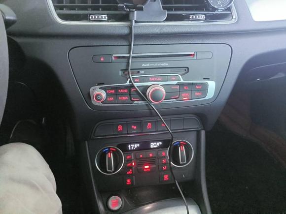 [武汉·鄂A] 二手奥迪奥迪Q32016款 30 TFSI 风尚型