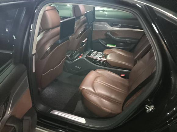 [上海·沪M] 二手奥迪奥迪A82012款 A8L 50 TFSI quattro尊贵型