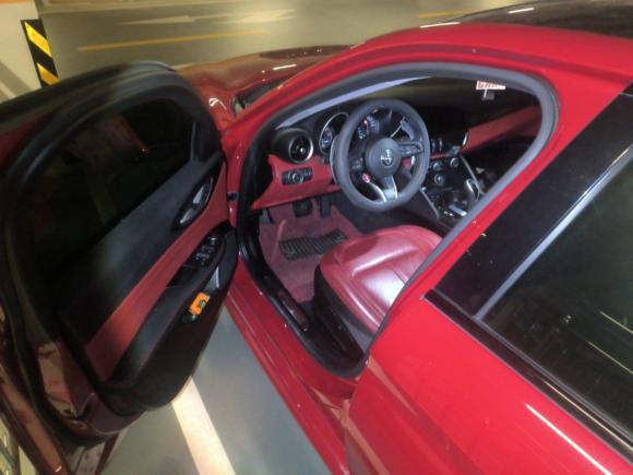 [杭州·浙A] 二手阿尔法·罗密欧Giulia朱丽叶2020款 2.0T 280HP 赛道限量版