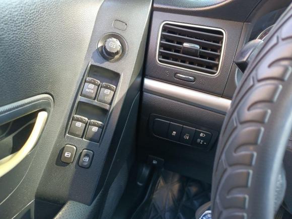 [武汉·鄂A] 二手双龙柯兰多2011款 2.0T 柴油两驱自动豪华导航版