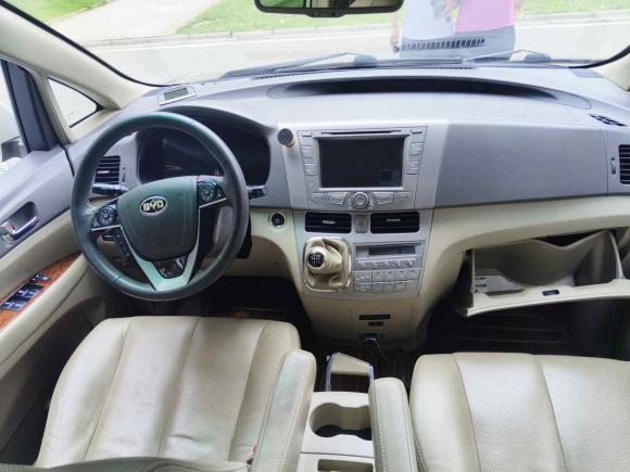 [成都·川A] 二手比亚迪比亚迪M62013款 2.4L 手动尊贵型