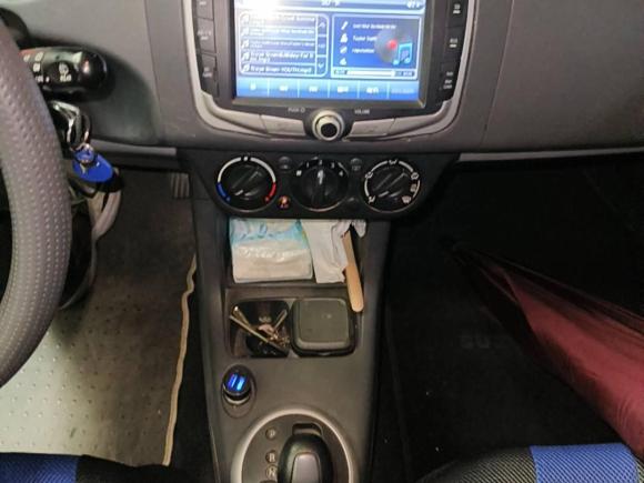 [无锡·苏B] 二手铃木雨燕2011款 1.5L 自动运动影音版