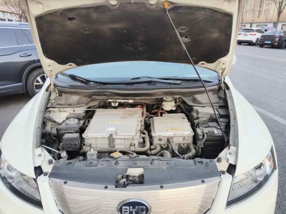 [北京·冀E] 二手比亚迪比亚迪e62016款 400 豪华版