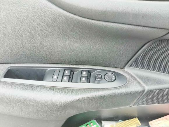 [义乌·浙G] 二手雪铁龙雪铁龙C4L2014款 1.8L 智驱版 自动劲享型