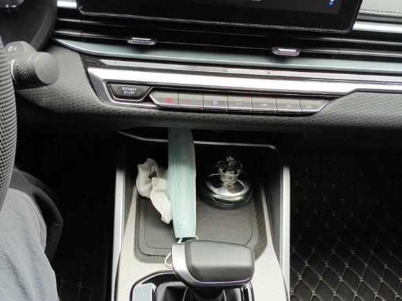 [武汉·鄂A] 二手吉利汽车帝豪2022款 第4代 1.5L CVT尊贵型