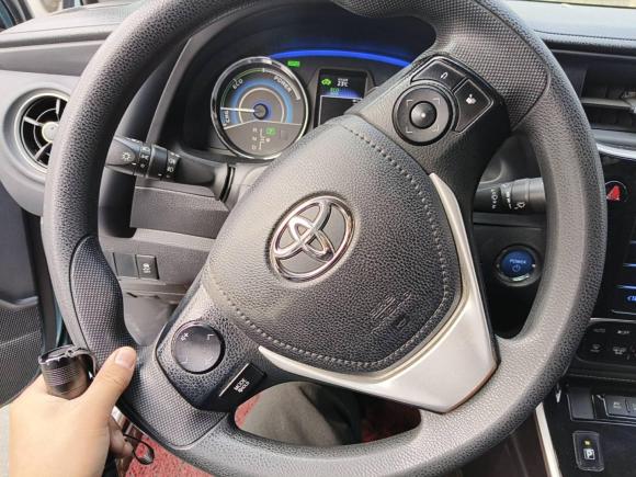 [成都·川A] 二手丰田卡罗拉2017款 改款双擎 1.8L E-CVT领先版