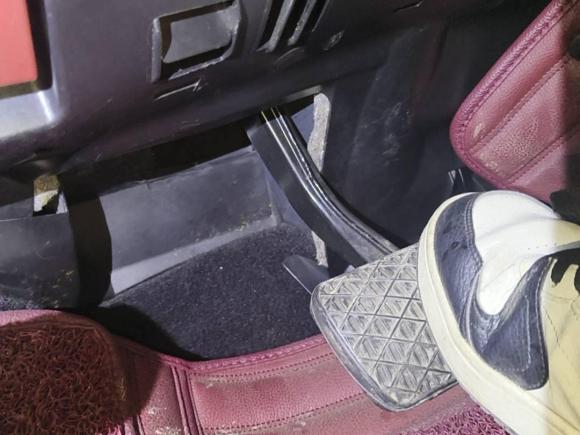 [深圳·粤B] 二手奔驰奔驰CLK级2004款 CLK 240 跑车版