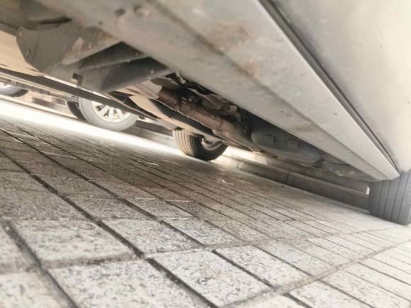 [上海·沪M] 二手路虎发现2020款 2.0T SE