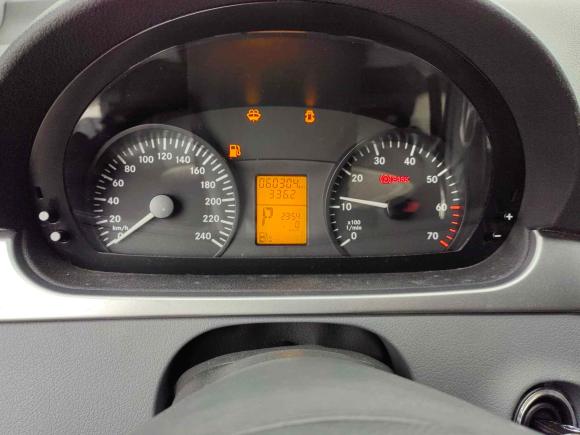 [北京·浙A] 二手奔驰威霆2011款 2.5L 7座行政版