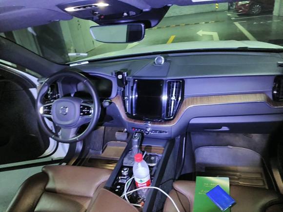 [上海·苏B] 二手沃尔沃沃尔沃XC602021款 T5 四驱智远豪华版