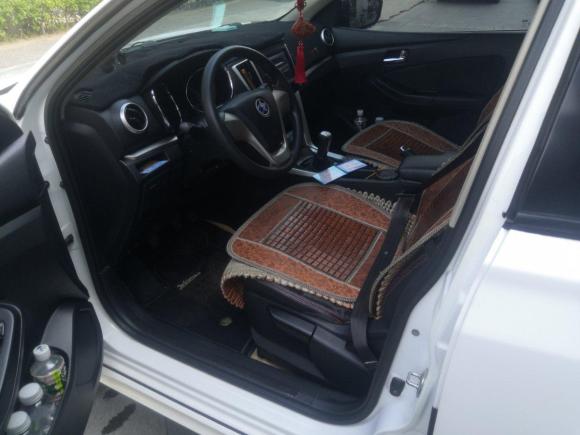 [青岛·鲁B] 二手启辰启辰T702015款 1.6L 手动睿行版