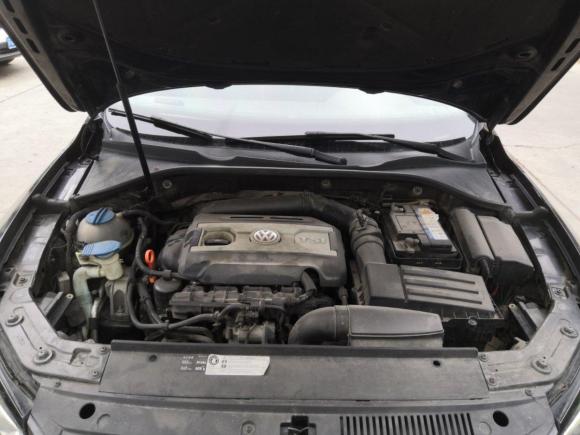 [上海·苏C] 二手大众帕萨特2014款 1.8TSI DSG尊荣版