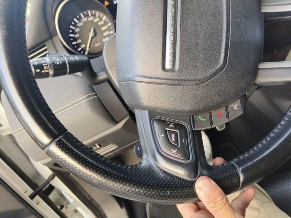 [深圳·粤B] 二手路虎揽胜极光2013款 2.0T 3门耀动版