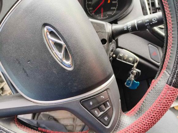 [芜湖·皖B] 二手奇瑞瑞虎52015款 2.0L 手动家尊版