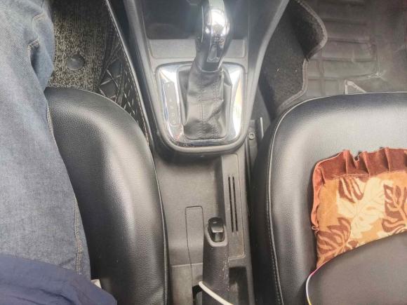 [上海·沪F] 二手大众捷达2015款 质惠版 1.6L 自动时尚型