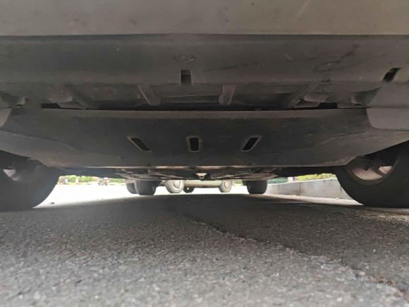 [广州·粤A] 二手雪铁龙雪铁龙C52012款 2.3L 自动尊贵型