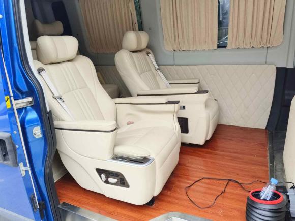 [南京·苏A] 二手依维柯依维柯欧胜2020款 3.0T 自动超瑞长轴短悬高顶F1C