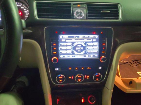 [上海·闽H] 二手大众帕萨特2011款 1.8TSI DSG御尊版
