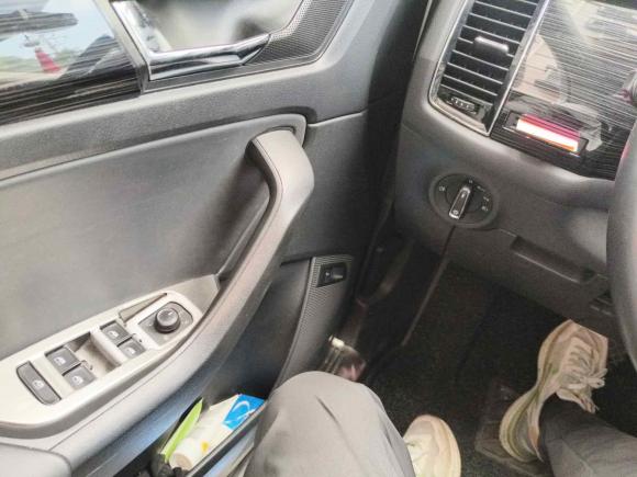 [上海·沪A] 二手斯柯达柯迪亚克2017款 TSI330 7座两驱豪华版