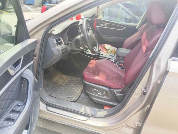 [济南·鲁A] 二手红旗红旗HS72022款 2.0T DCT两驱智联旗享版 七座