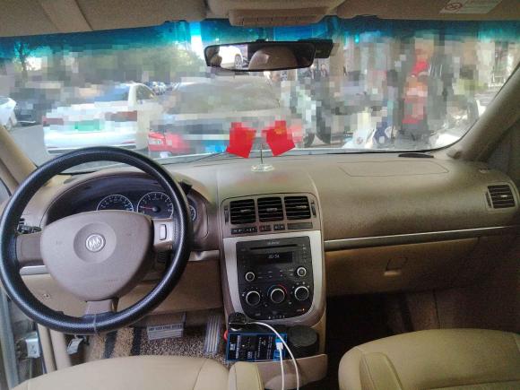 [西安·陕A] 二手别克别克GL82014款 2.4L 经典版