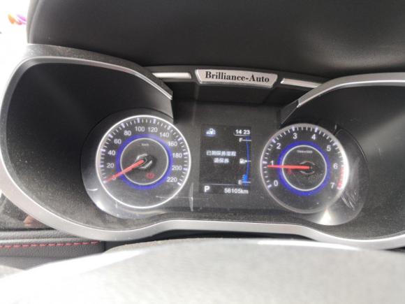 [南京·苏A] 二手中华中华V32016款 1.5T 自动旗舰型