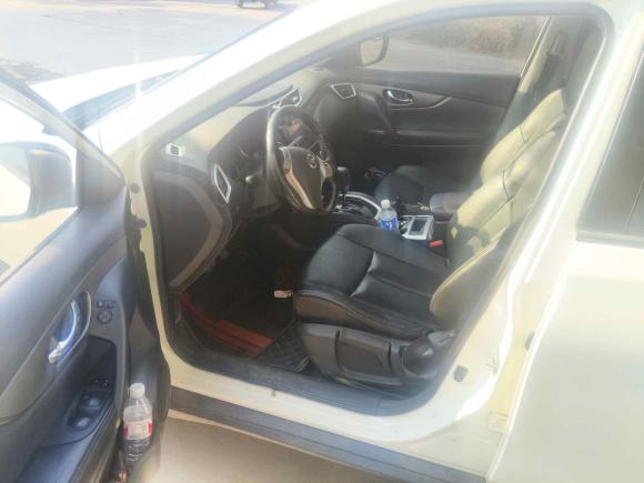 [西安·陕U] 二手日产奇骏2014款 2.0L CVT智领版 2WD