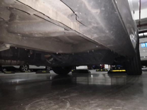 [无锡·沪A] 二手荣威荣威RX5新能源2017款 eRX5 50T 混动互联尊荣旗舰版