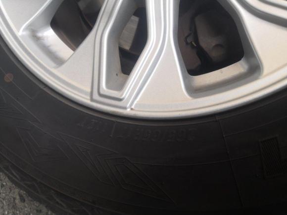 [常州·苏D] 二手江铃驭胜S3502013款 2.4T 自动两驱柴油豪华版5座