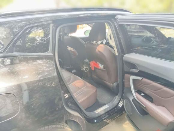 [南昌·赣A] 二手魏牌魏牌 VV72017款 2.0T 旗舰型