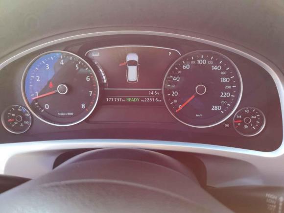 [无锡·苏B] 二手大众途锐2011款 3.0TSI Hybrid