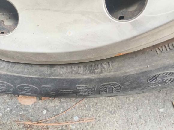 [常州·苏D] 二手依维柯依维柯褒迪2017款 3.0T尊享V36厢货中顶F1CE34818