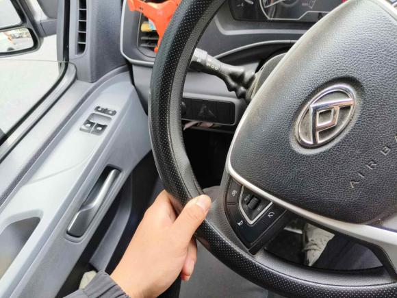 [杭州·浙A] 二手上汽大通MAXUS新途V802023款 2.0T 手动经典傲运通长轴中顶6/7/8/9座