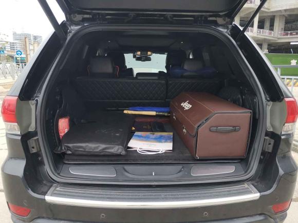 [广州·粤L] 二手Jeep大切诺基2016款 3.0L 精英导航版