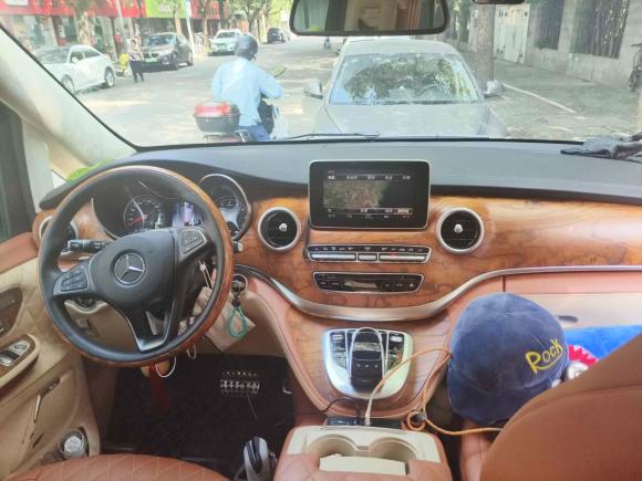 [上海·沪A] 二手奔驰奔驰V级2018款 V 260 L 尊贵加长版 国VI