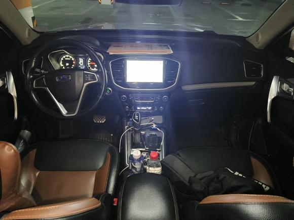 [上海·皖A] 二手吉利汽车远景X62016款 1.3T CVT旗舰型