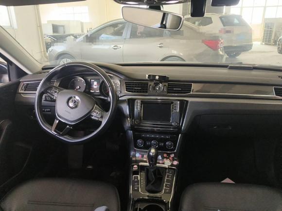 [上海·苏F] 二手大众帕萨特2017款 330TSI DSG御尊版