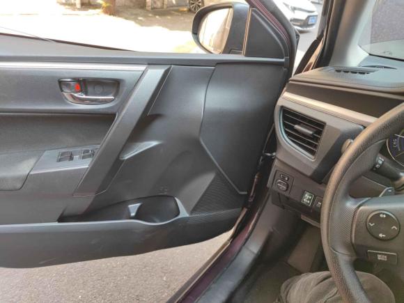 [广州·粤A] 二手丰田雷凌2016款 双擎 1.8H GS E-CVT精英天窗版