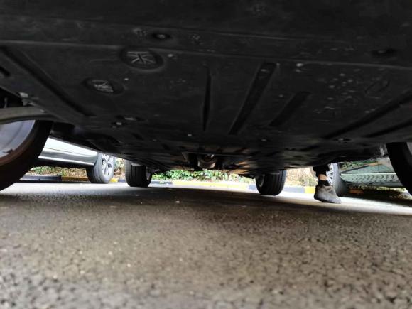 [上海·沪F] 二手路虎揽胜极光2020款 249PS R-DYNAMIC SE 运动科技版