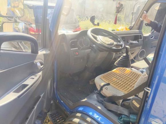 [常州·苏D] 二手金龙凯特2020款 2.8T上柴行政版SC28R